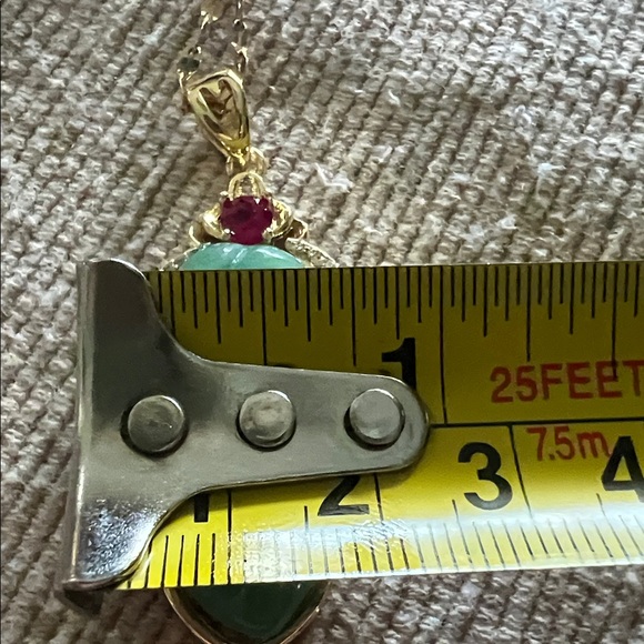 *071* Green and Gold Yellow Plated Leaf Pendant Necklace Adjustable”18 x16” in - Picture 3 of 6